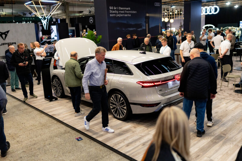 AUDI mässmonter